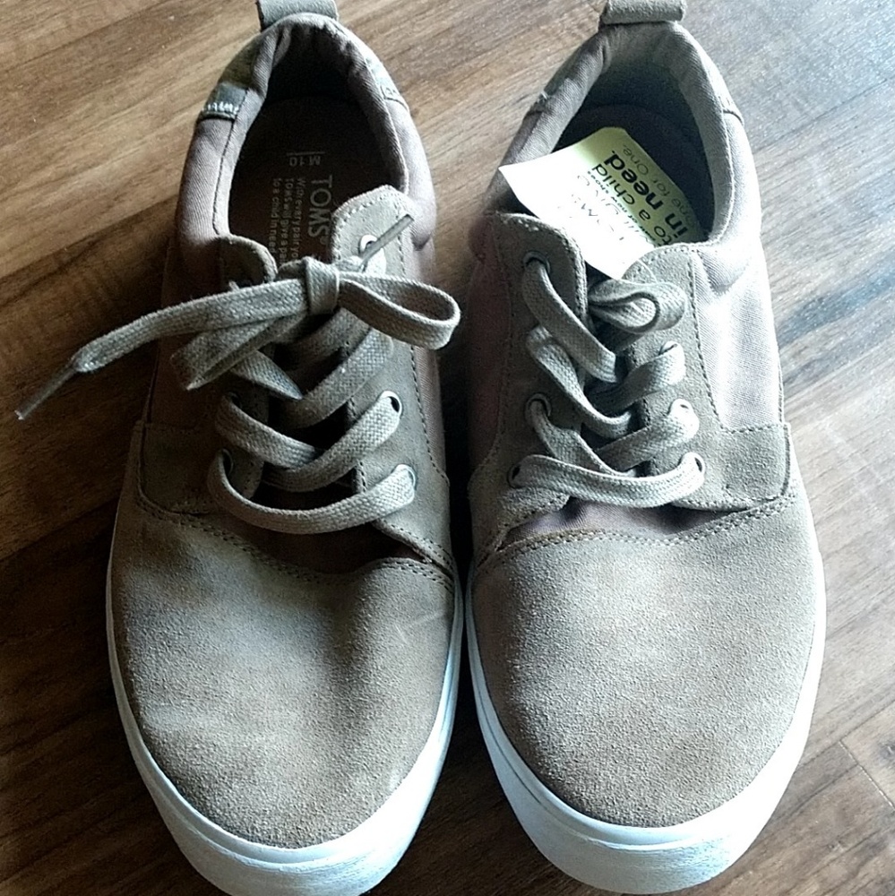 TOMS Suede Khaki/Hibiscus Size 10